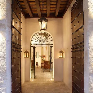 Hotel Corral Del Rey